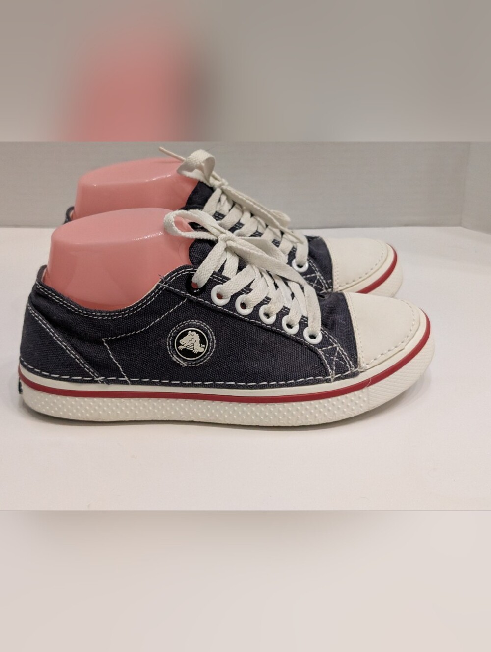 Crocs Unisex Hover Lace-Up Navy Blue White Canvas Low Sneakers Women's 7 Men's 5
